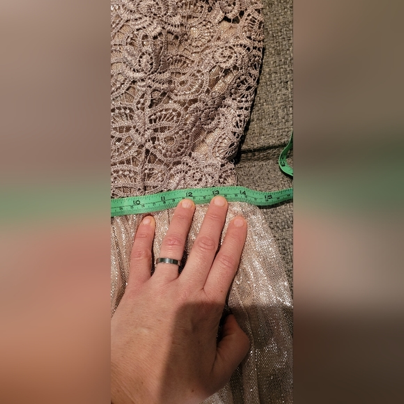 City Triangles cocktail dress - Picture 2 of 5